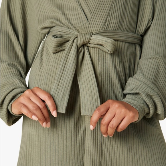 Beyond Yoga Ribbed Belted Coffee Run Cardigan - Picture 4 of 7